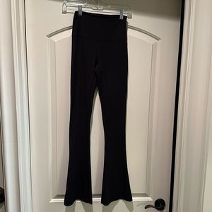 Lululemon Align High Rise Mini-Flared Pant (Legging)